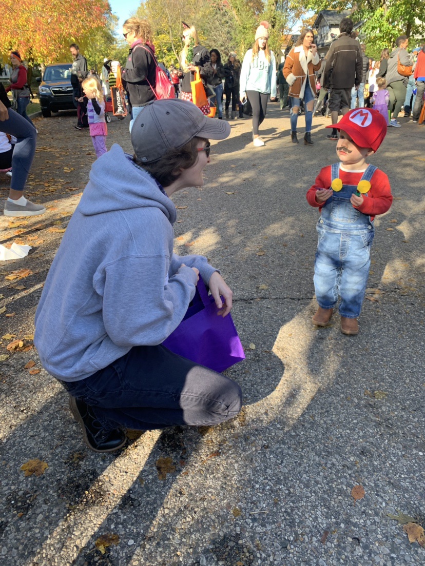 COGS eboard hands out candy to trick or treaters during 2019 Safe Halloween event